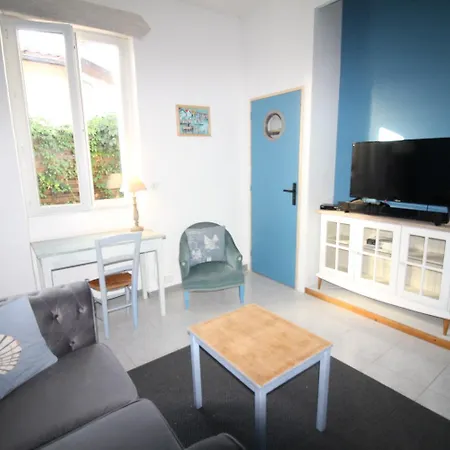 Les2minettes Au Bout De La Rue A 600m C'est La ! Dom wakacyjny